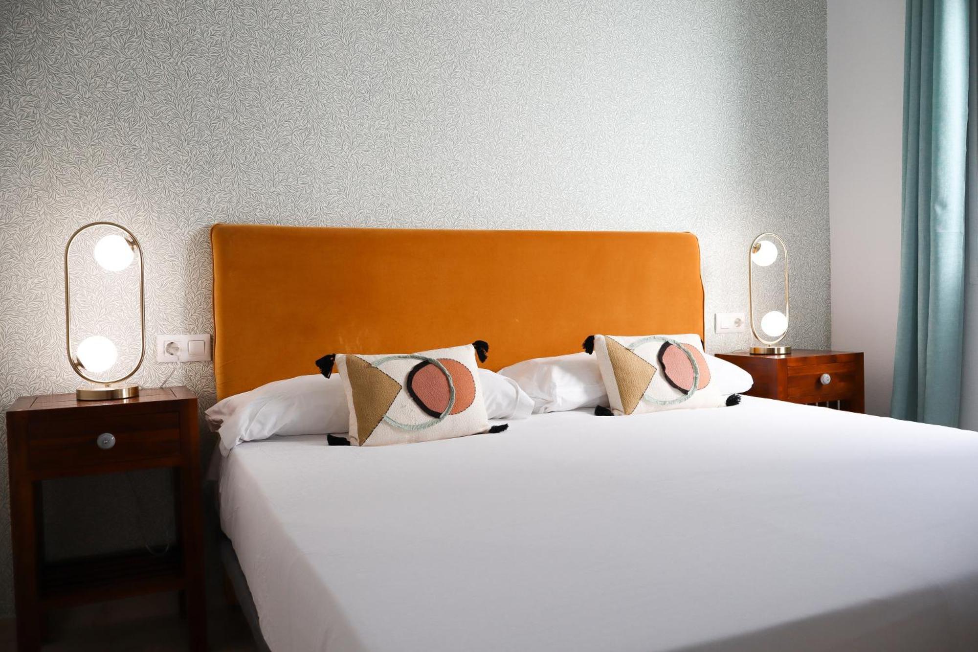 סביליה Monkeys Apartments Lumbreras Deluxe מראה חיצוני תמונה